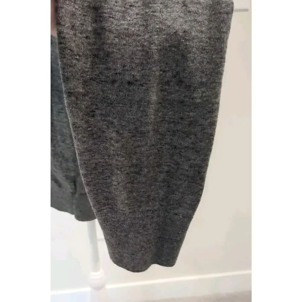 Gap Long Sleeve Heathered Gray Striped Sweater Size Large Long Sleeve Men